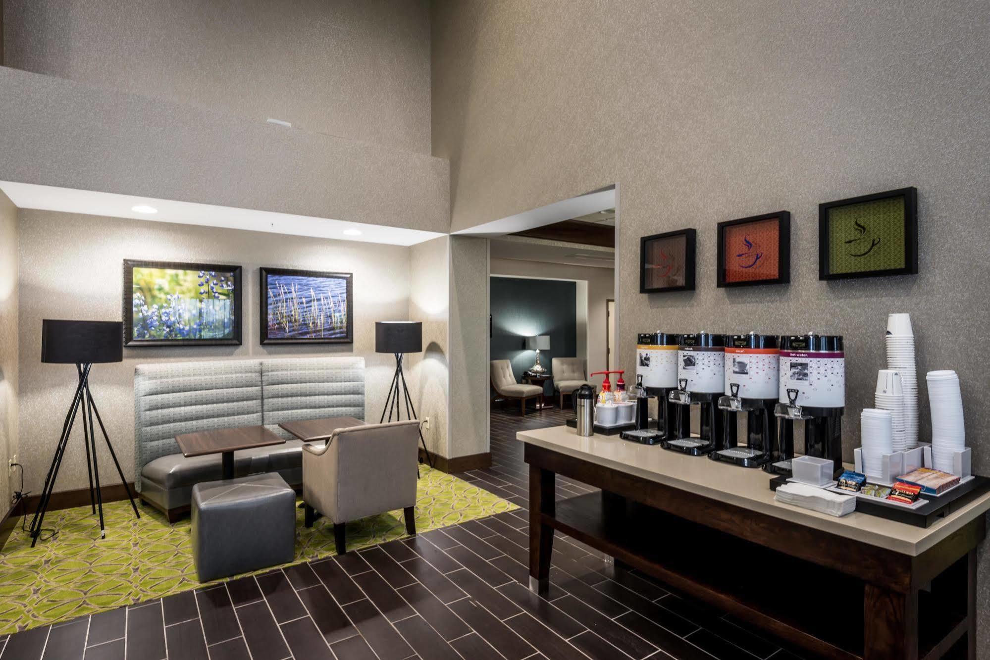 Hampton Inn & Suites By Hilton Hammond, In Exteriör bild